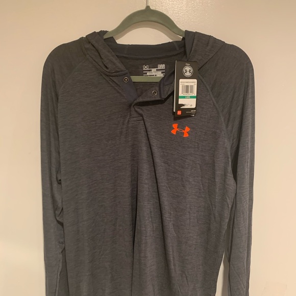 under armour long sleeve t shirt hoodie